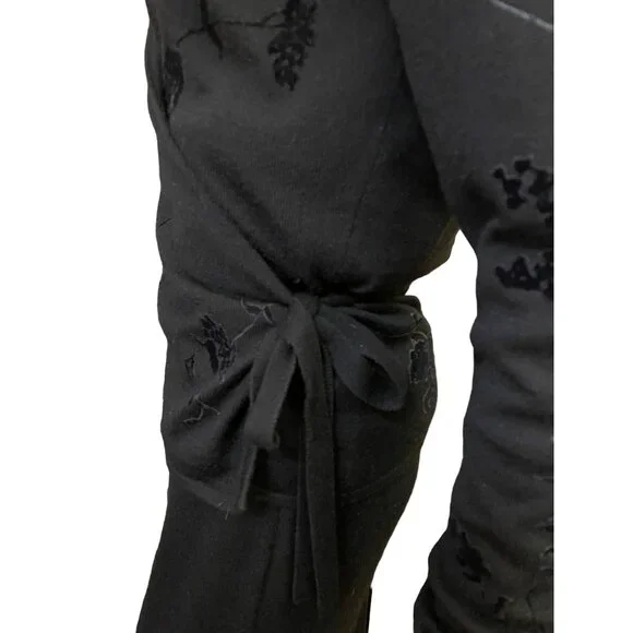 Jones New York Top Size 0P Black Wrap Knit Velvet Floral Vintage 1990s Elegant - Picture 8 of 14
